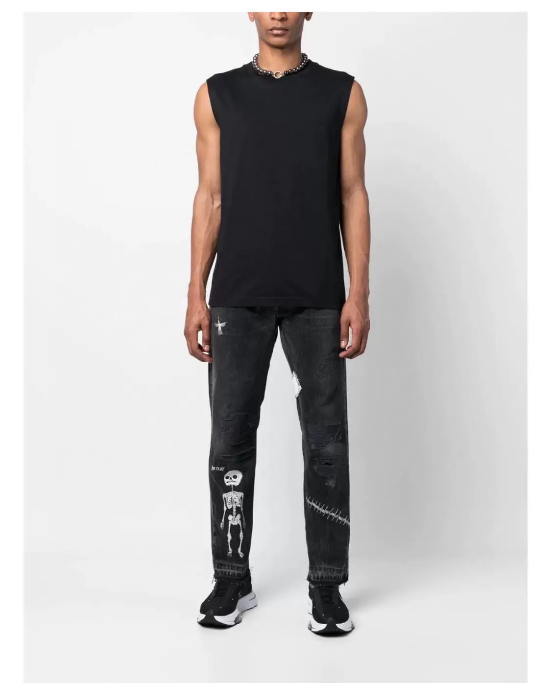 #8020 P246💰 GALLERY DEPT. Skull hand-stitched distressed distressed jeans - Original purchased and patterned to truly restore the ultimate vintage texture - Original hardware accessories, washed and other elevators, QR code analysis are all purchased from the original factory, high degree of restoration, you are welcome to compare with a certain product~ - Three-dimensional version Loose and comfortable, not picky about the figure, tall and slim, factory Seiko, original factory quality control, same style for men and women, can be matched with couples, versatile recommendation Essential jeans for all seasons Color: Distressed Black Size: S-XXL (28-36)